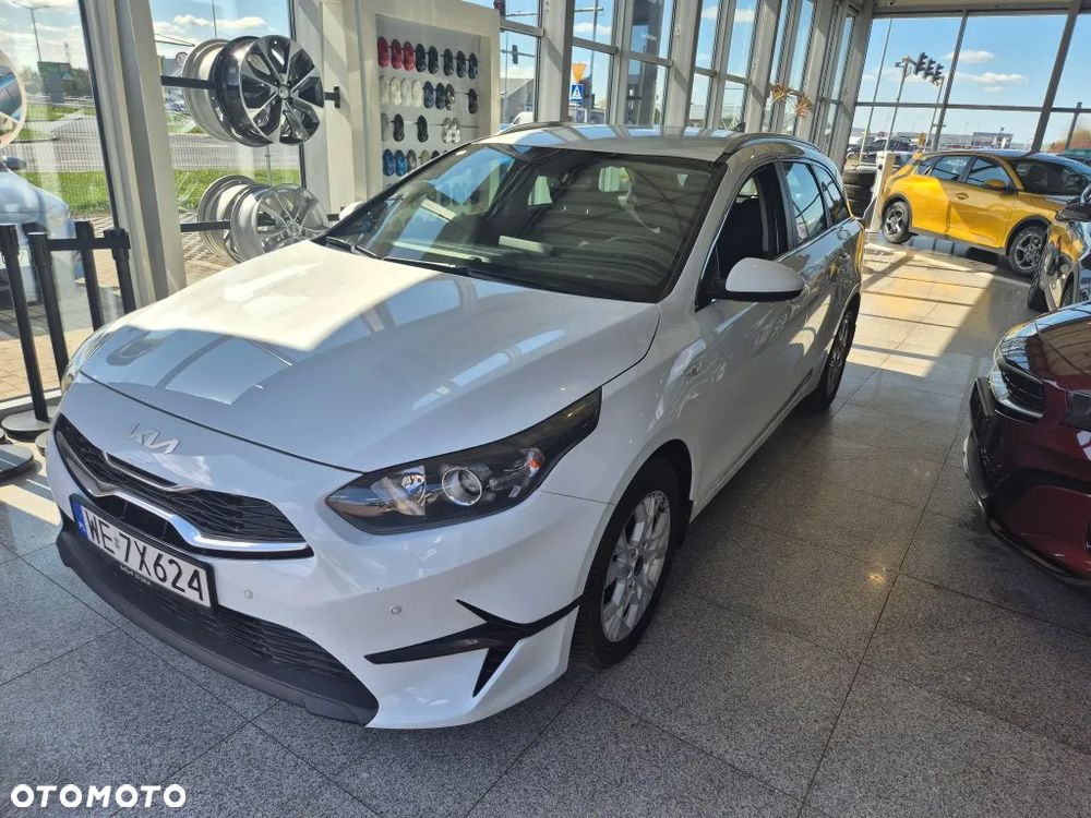 Kia Ceed 1.5 T-GDI M - 2