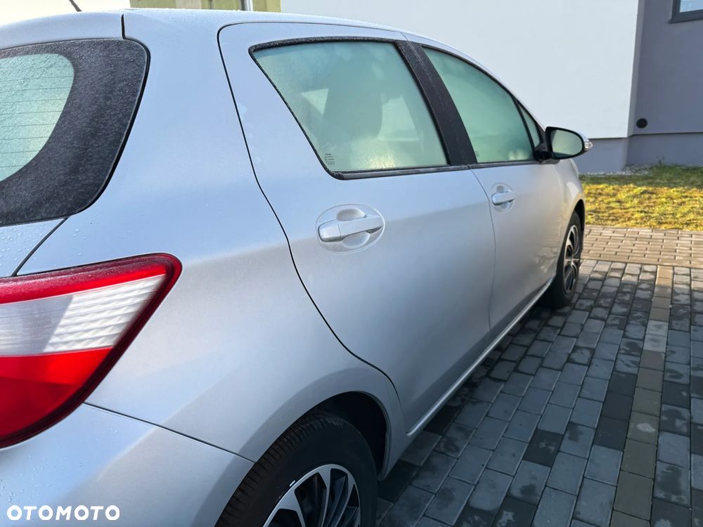 Toyota Yaris 1.5 Premium CVT - 4