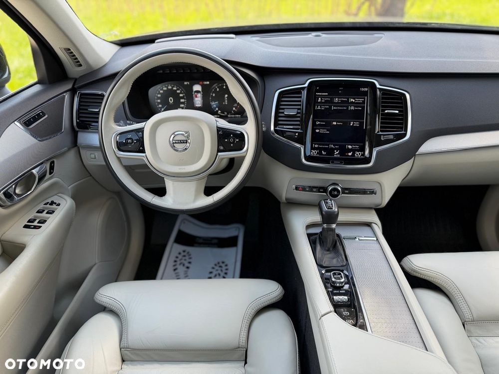 Volvo XC 90 T5 AWD Inscription 7os - 23