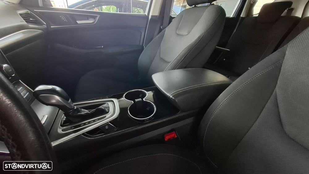 Ford S-Max - 22