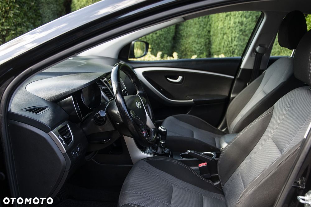 Hyundai i30 1.4 Premium - 17