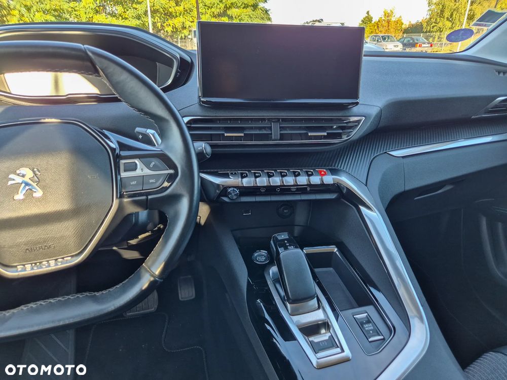 Peugeot 3008 1.6 PureTech Hybrid PHEV Allure Pack S&S EAT8 - 24