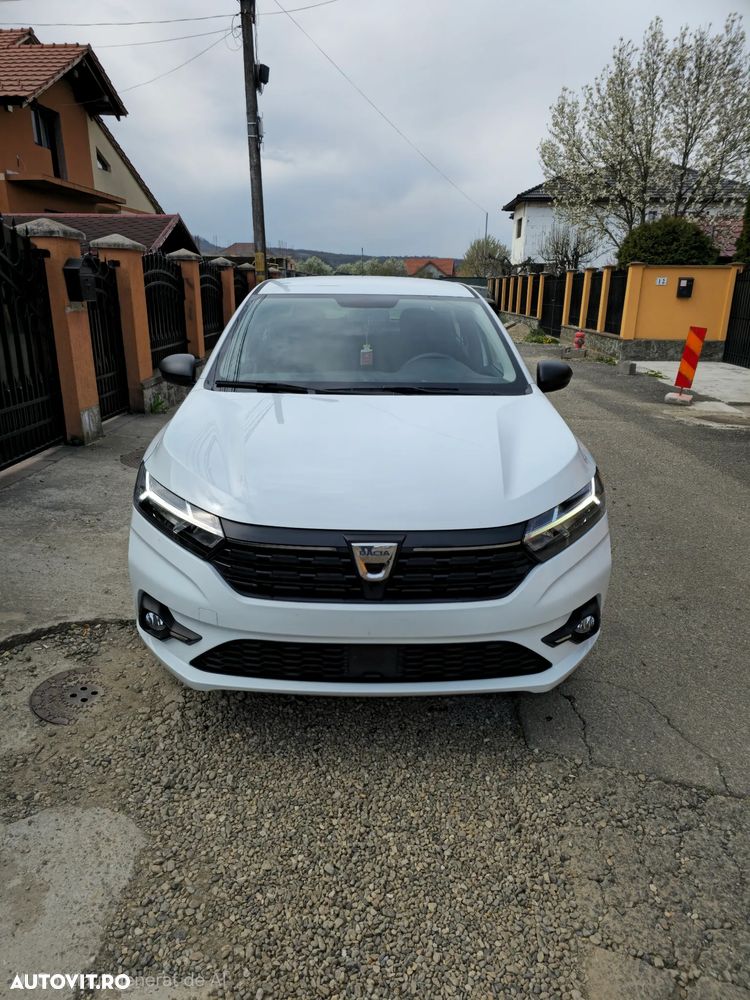 Dacia Logan ECO-G 100 Essential - 1