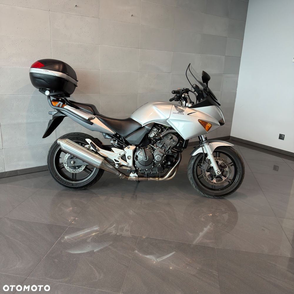 Honda CBF - 2