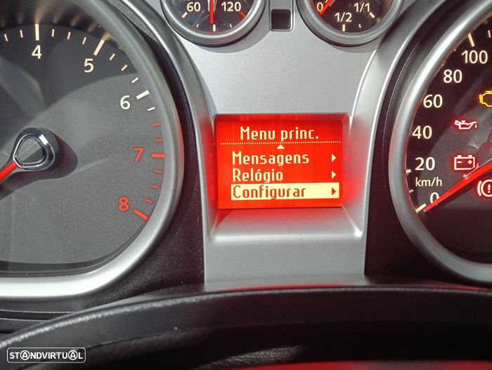 Ford Focus SW 1.4 16V Trend - 26