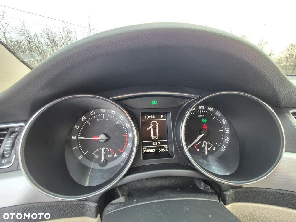 Skoda Superb 2.0 TDI 4x4 DSG Elegance - 12