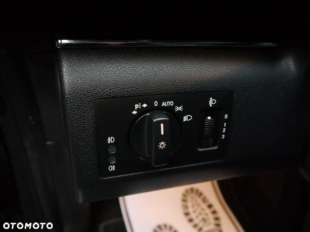 Mercedes-Benz Klasa B - 30