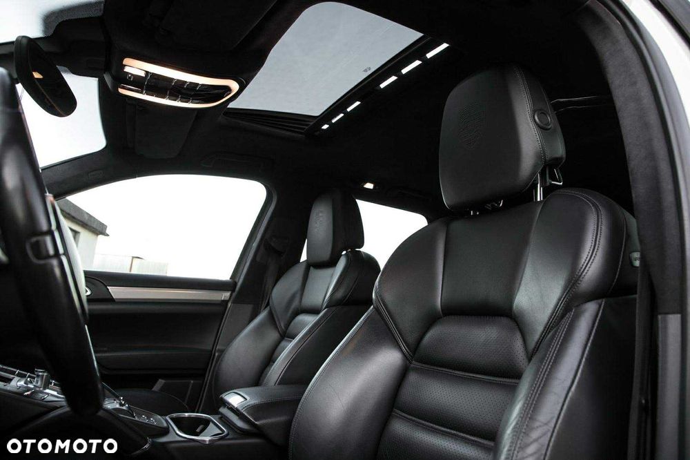 Porsche Cayenne - 10