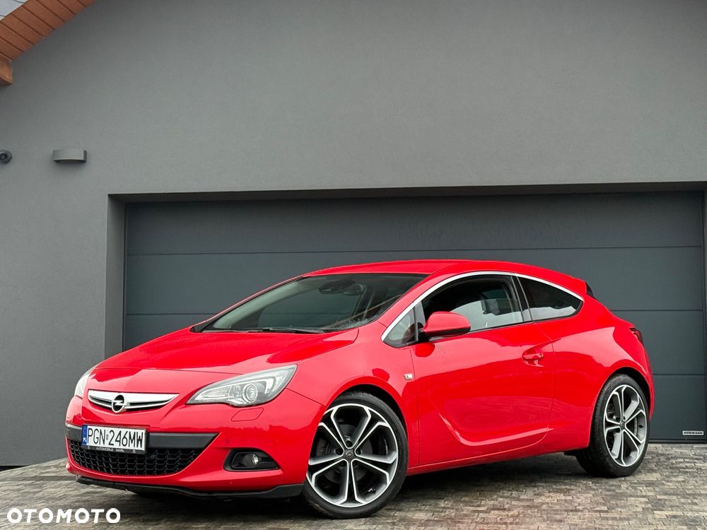 Opel Astra 1.6 Turbo Cosmo - 4
