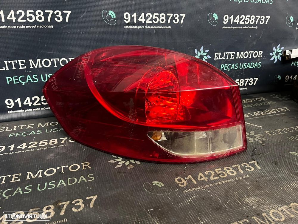 Farolins usados RENAULT CLIO 3 BREAK CARRINHA farolim - 2