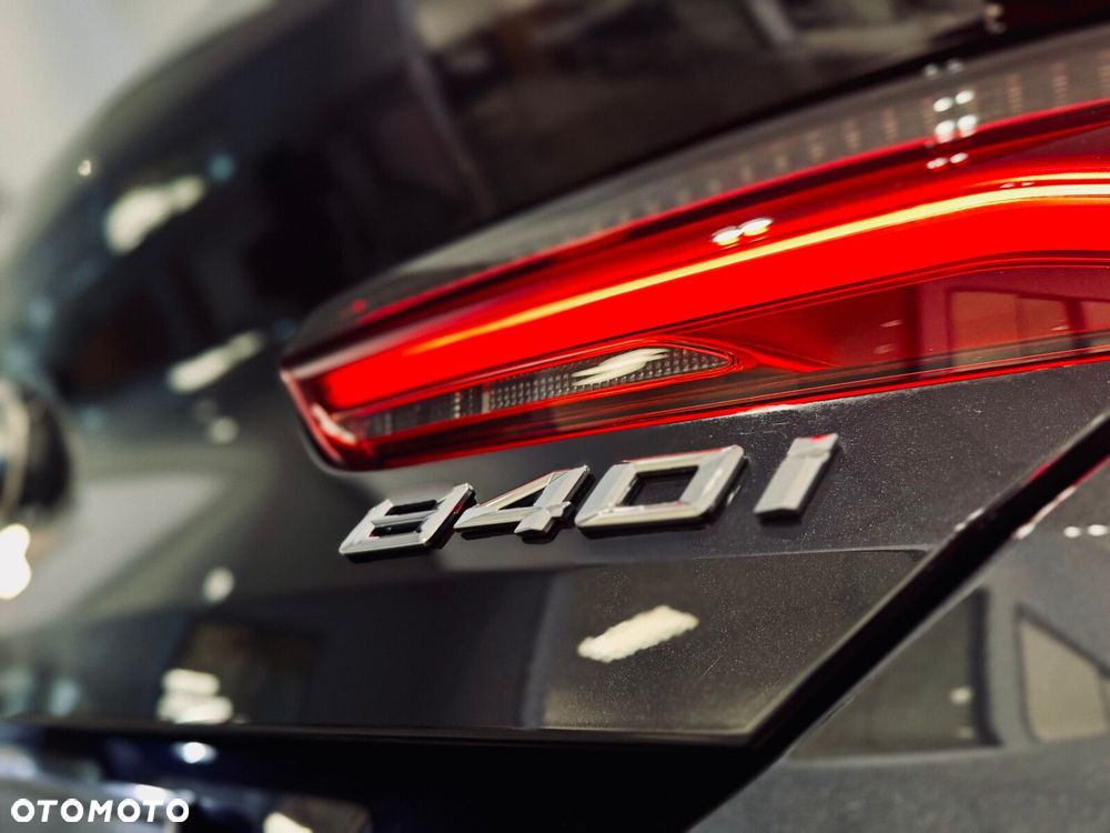 BMW Seria 8 - 18