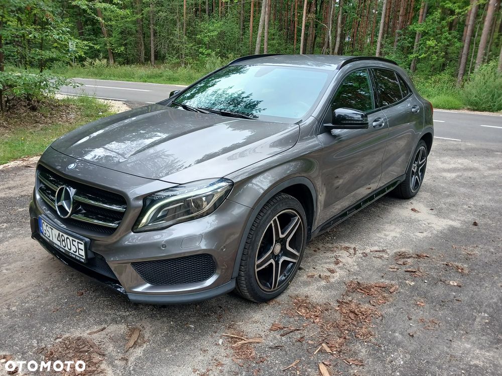 Mercedes-Benz GLA 200 7G-DCT AMG Line - 11