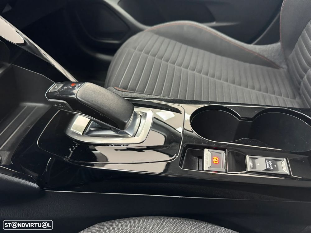 Peugeot e-208 50 kWh Active Pack - 11