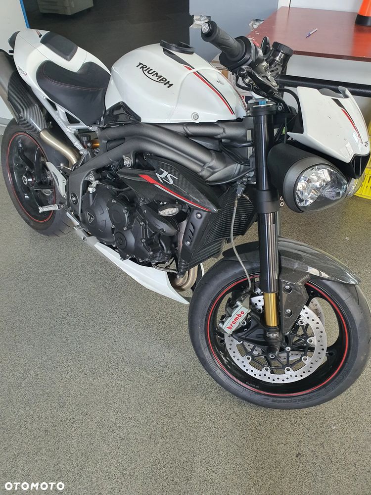 Triumph Speed Triple - 12