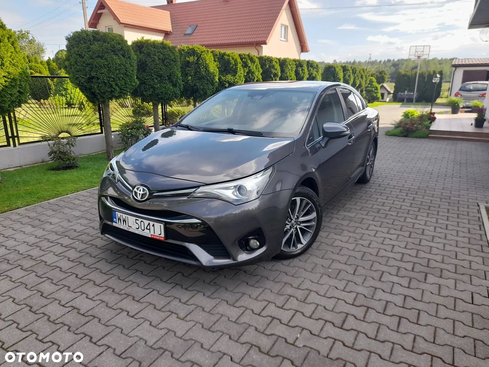 Toyota Avensis 1.8 Premium - 1