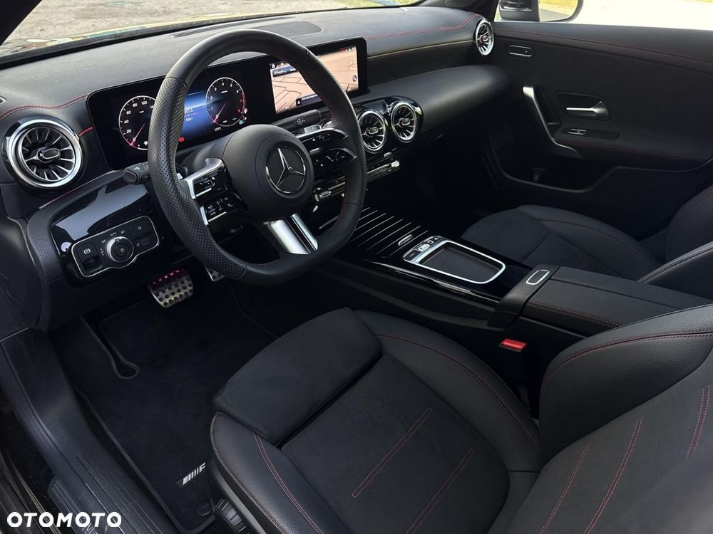 Mercedes-Benz CLA - 10