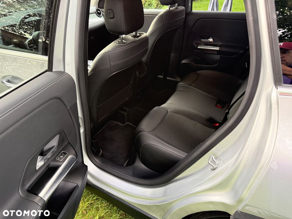 Mercedes-Benz GLA 220 d 4-Matic 8G-DCT - 19