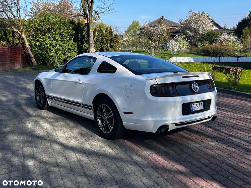 Ford Mustang 3.7 V6 Premium - 13