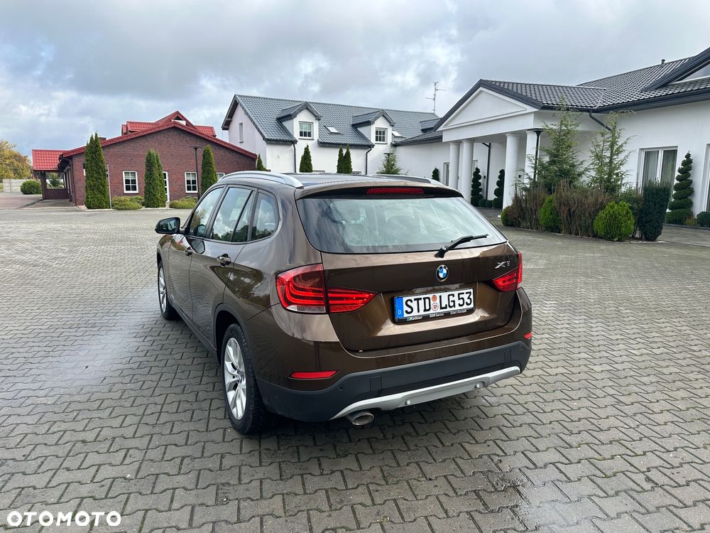 BMW X1 xDrive18d Sport Line - 16