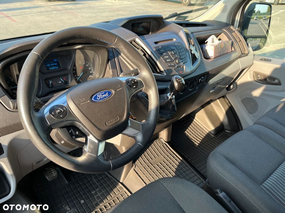 Ford Transit - 13