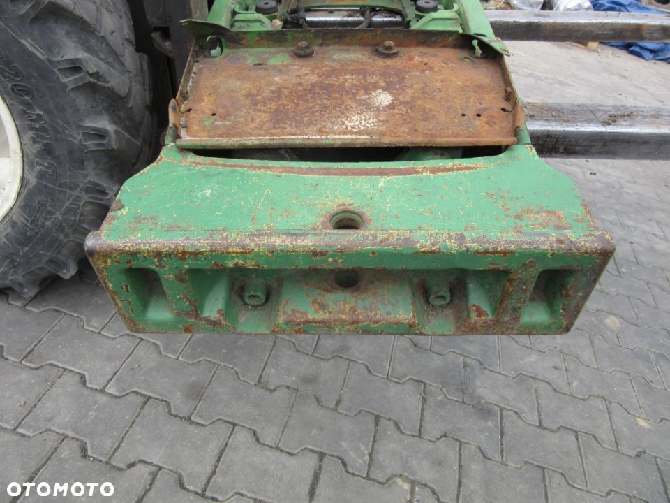 Zaczep obciążnik 80KG John Deere 6400