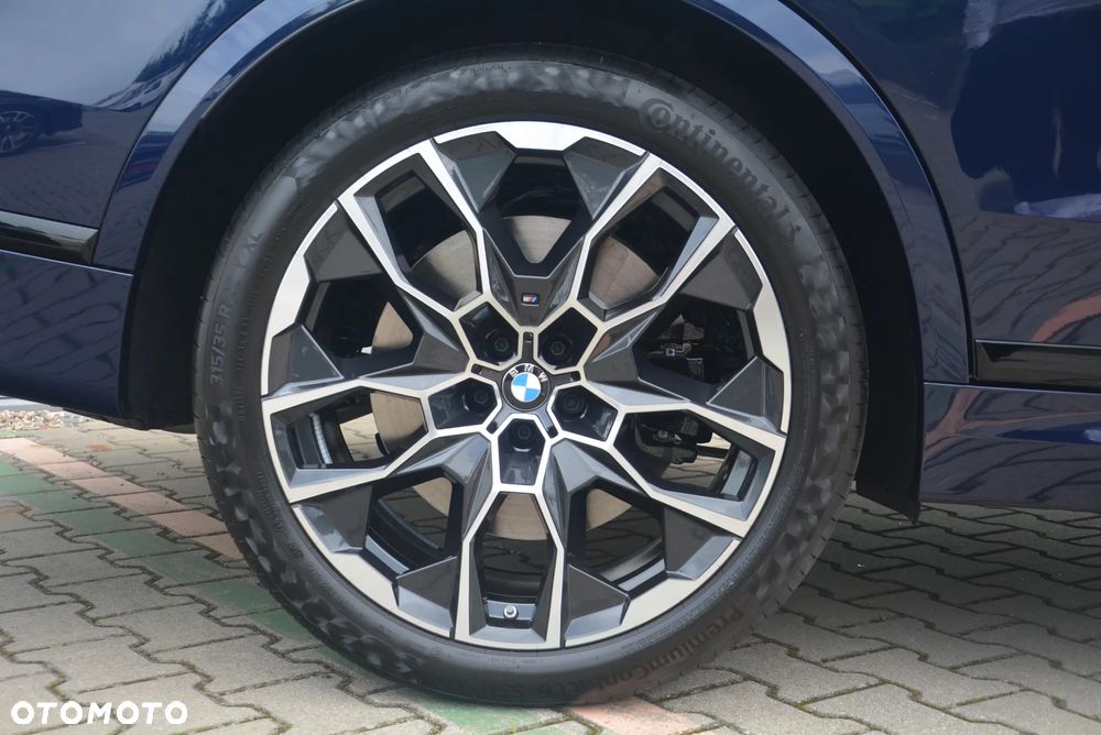 BMW X7 - 10
