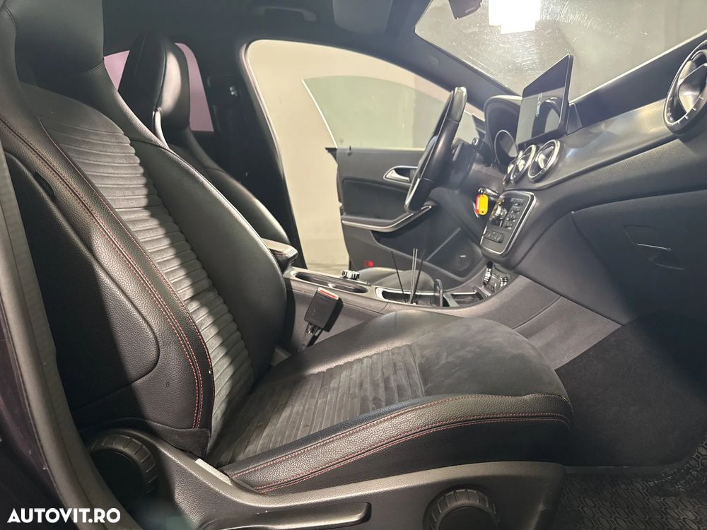 Mercedes-Benz CLA 220 - 12