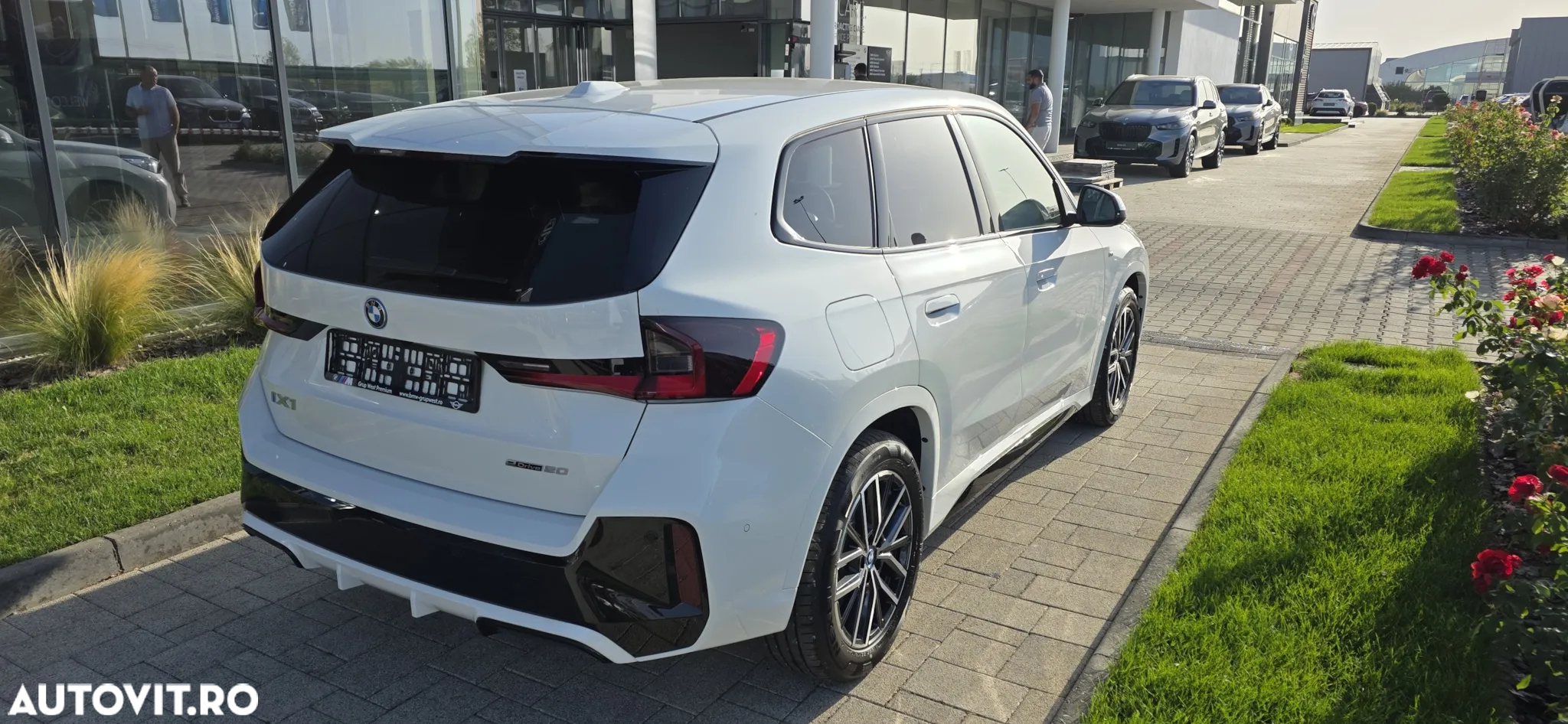 BMW iX1 eDrive20 M Sportpaket - 3