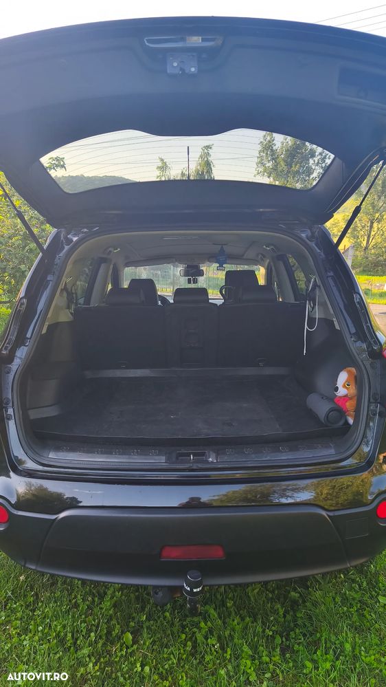Nissan Qashqai+2 - 23