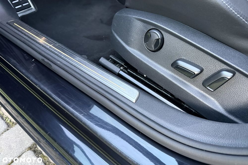 Volkswagen Golf GTD 2.0 TDI SCR DSG - 24