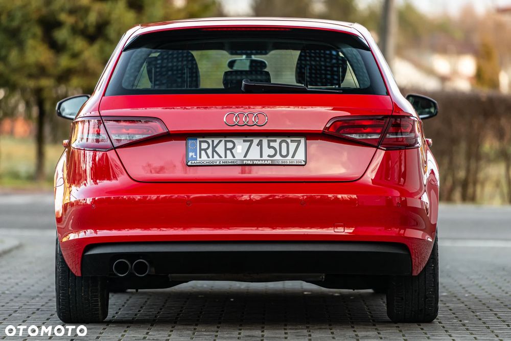 Audi A3 Sportback 1.4 TFSI Ambiente - 17