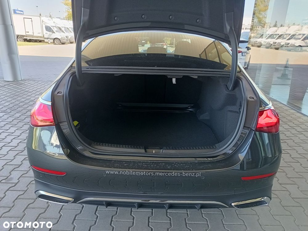 Mercedes-Benz Klasa E - 22