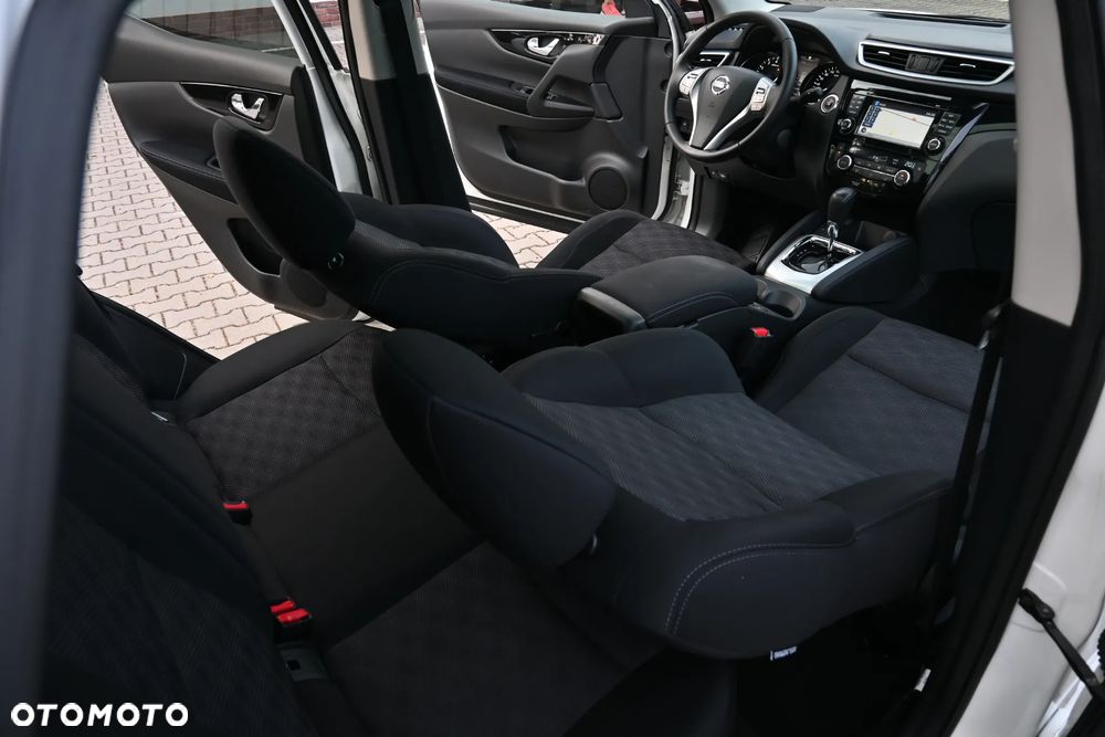 Nissan Qashqai 1.2 DIG-T Xtronic TEKNA - 37