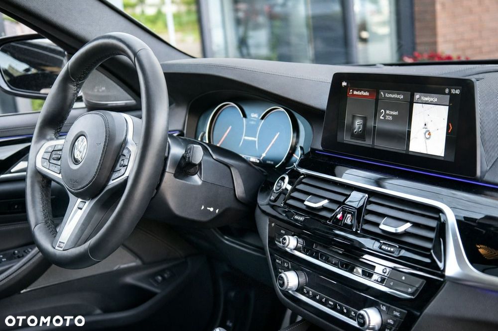 BMW Seria 5 - 16