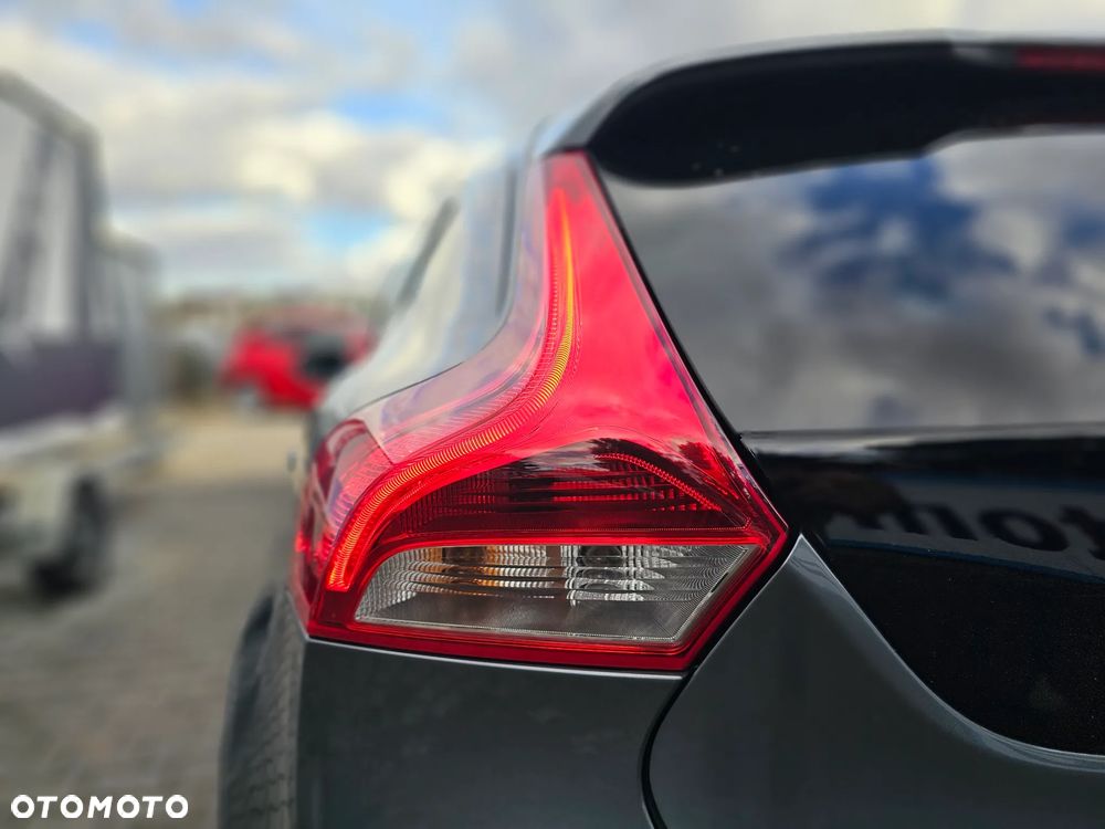 Volvo V40 D2 RDesign - 10