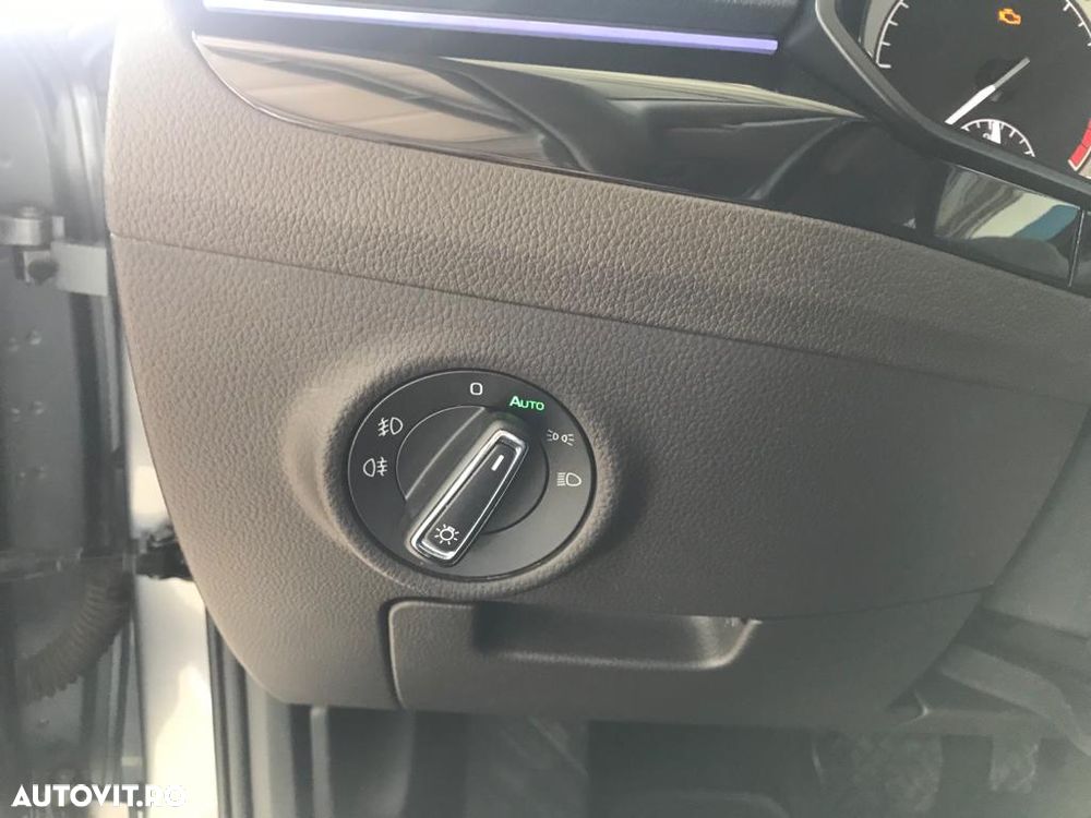 Skoda Superb 2.0 TDI DSG L&K - 14