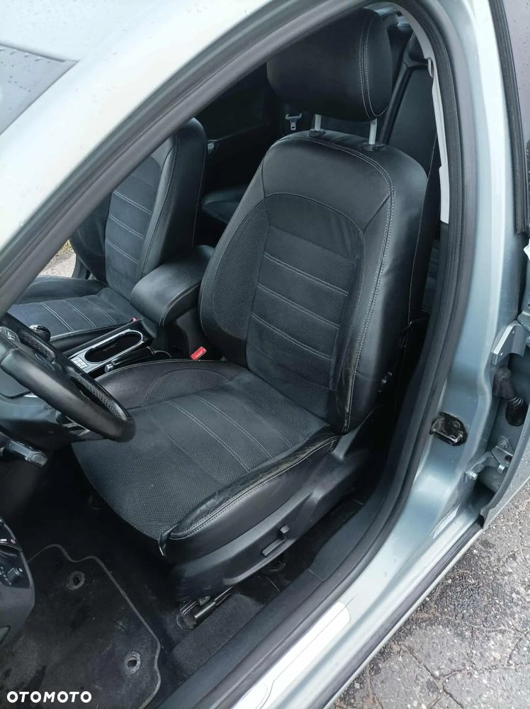 Ford Mondeo - 24
