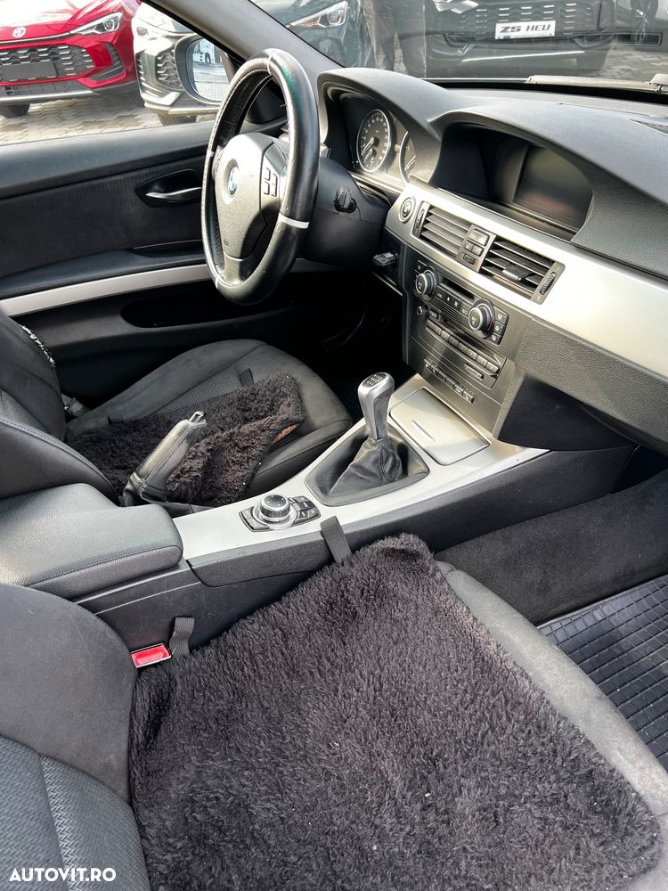 BMW Seria 3 320d - 8