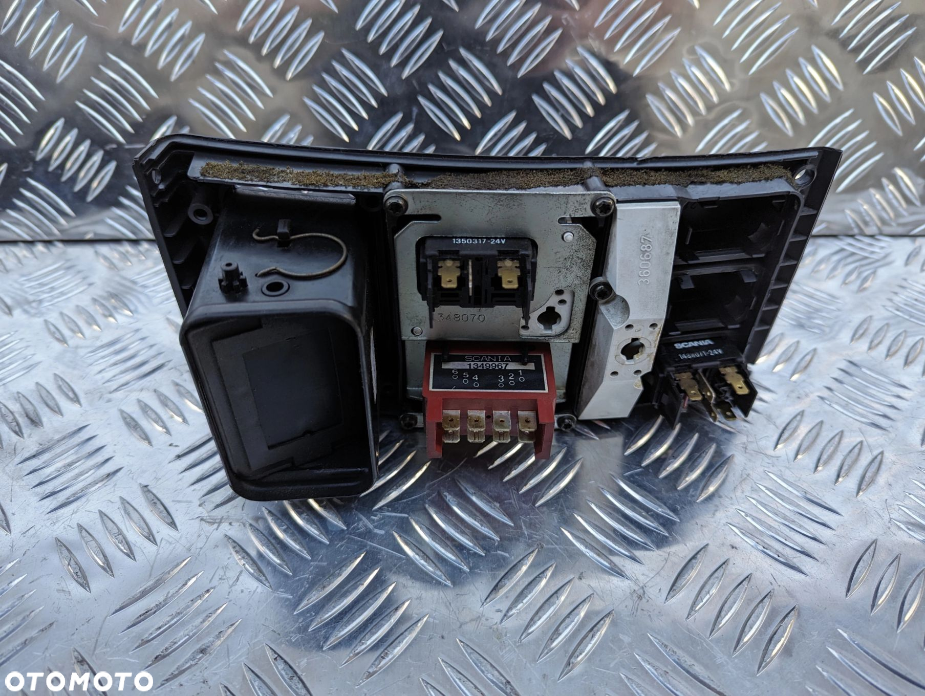 PANEL PRZYCISKI KOKPITU MANETKA RETARDERA SCANIA 4 / 124 - 3