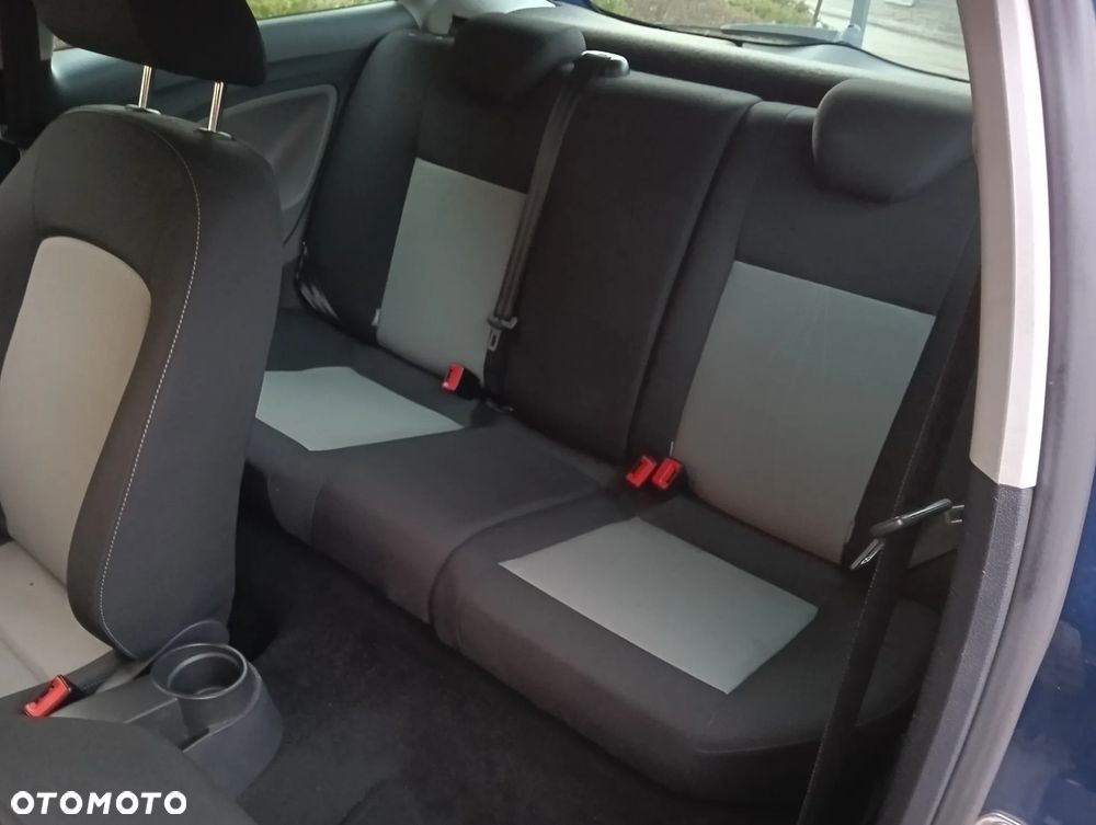 Seat Ibiza SC 1.4 16V Style - 18