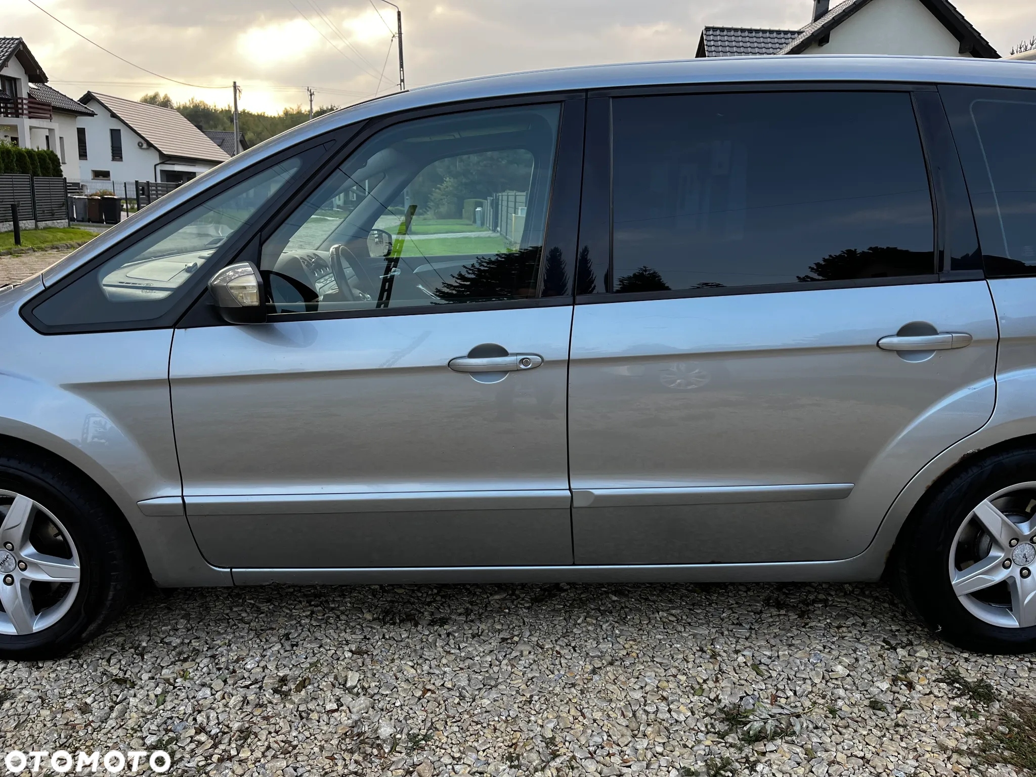 Ford Galaxy - 3
