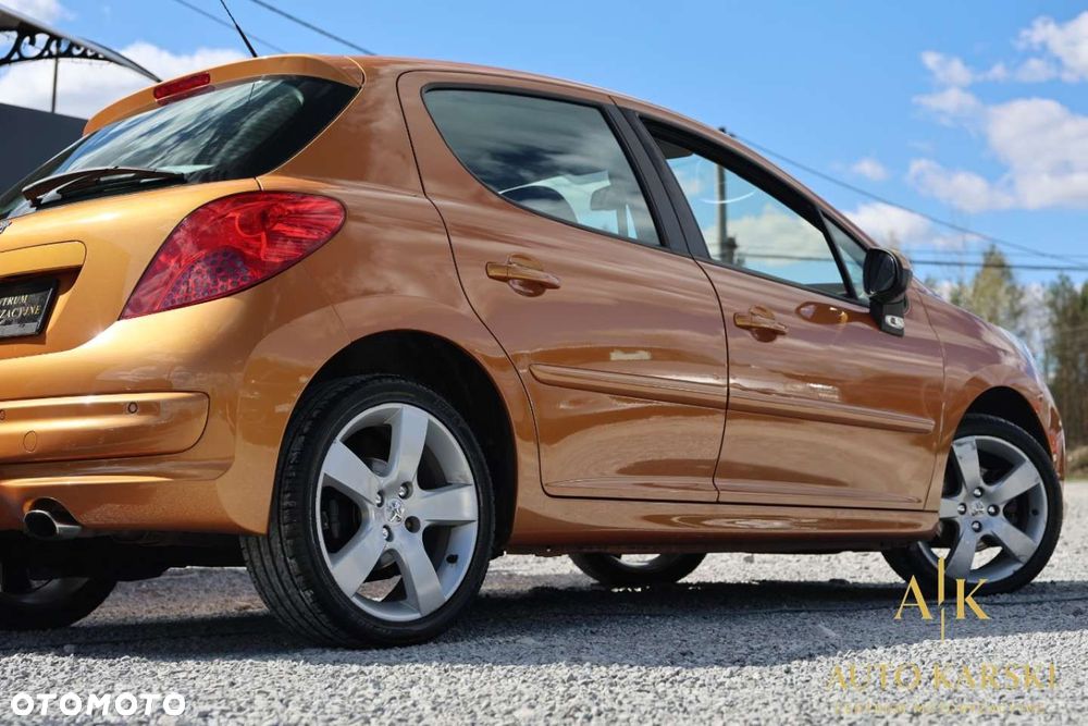 Peugeot 207 - 13