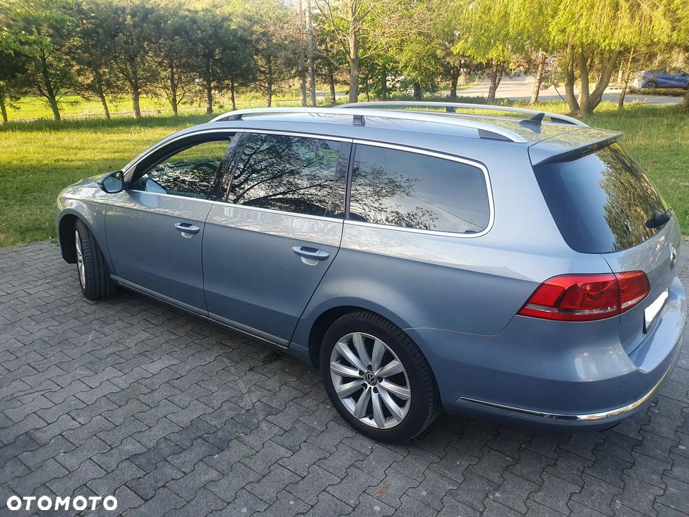 Volkswagen Passat 2.0 TDI Comfortline - 11