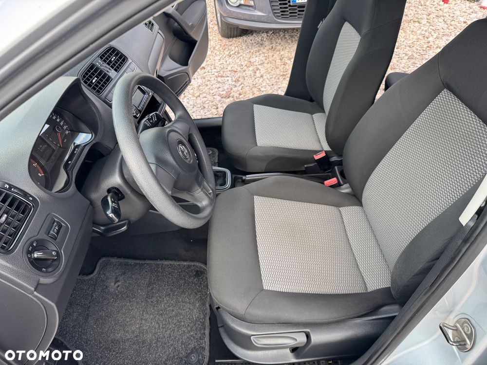 Volkswagen Polo - 11