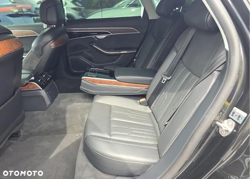 Audi A8 L 55 TFSI quattro tiptronic - 11
