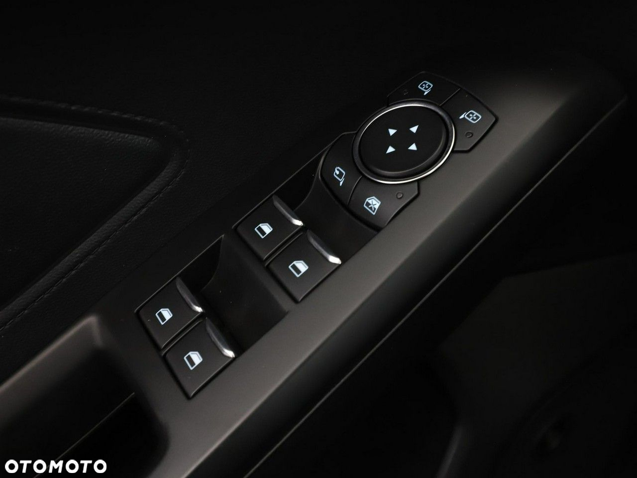 Ford Focus 1.5 EcoBlue Start-Stopp-System TITANIUM - 39