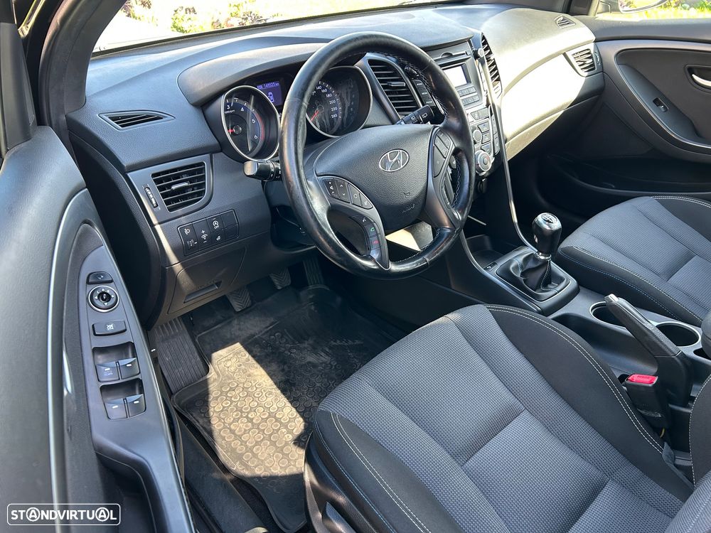 Hyundai i30 1.6 CRDI Blue Comfort J16 - 8