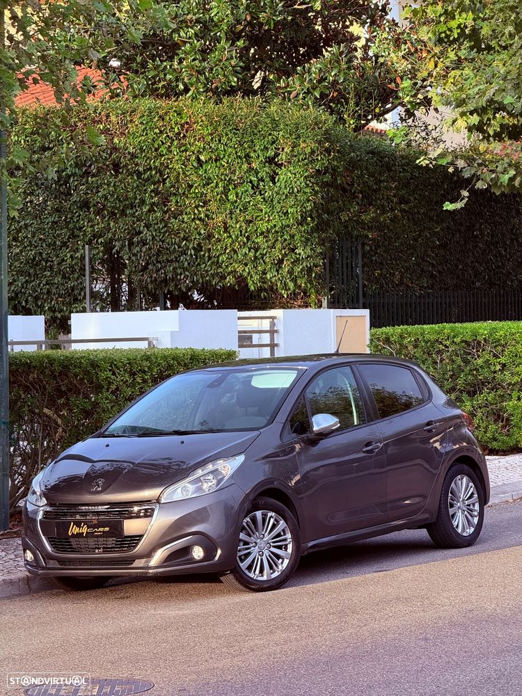 Peugeot 208 - 3