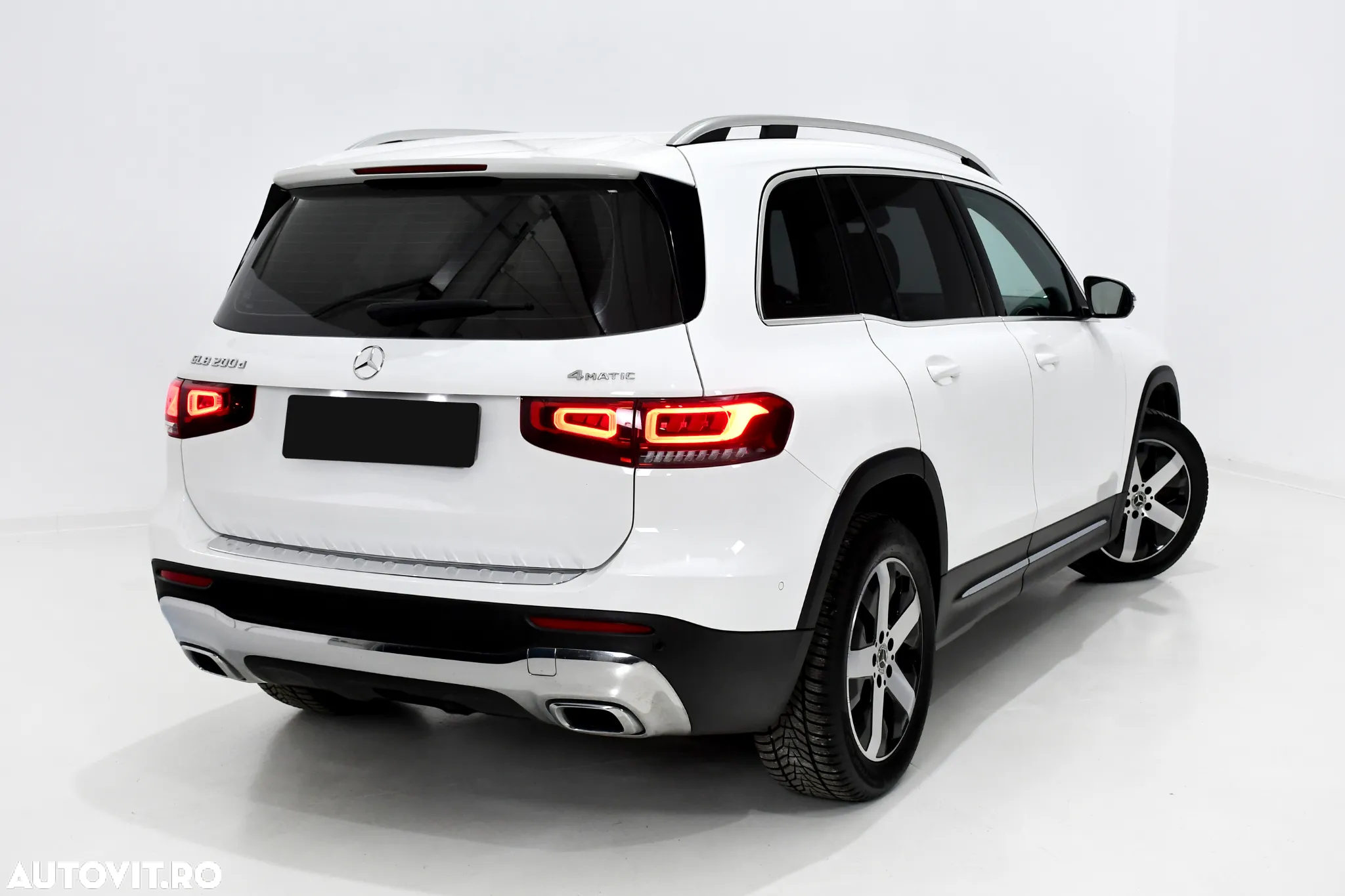Mercedes-Benz GLB 200 d 4Matic 8G-DCT Progressive - 11
