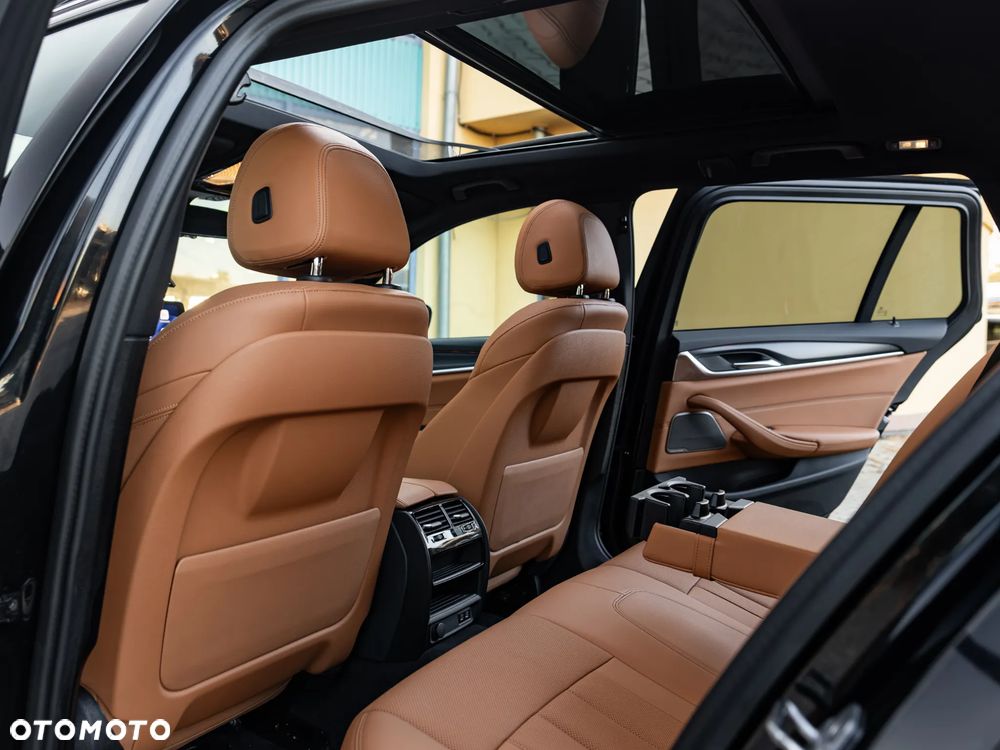 BMW Seria 5 520d xDrive mHEV M Sport sport - 34
